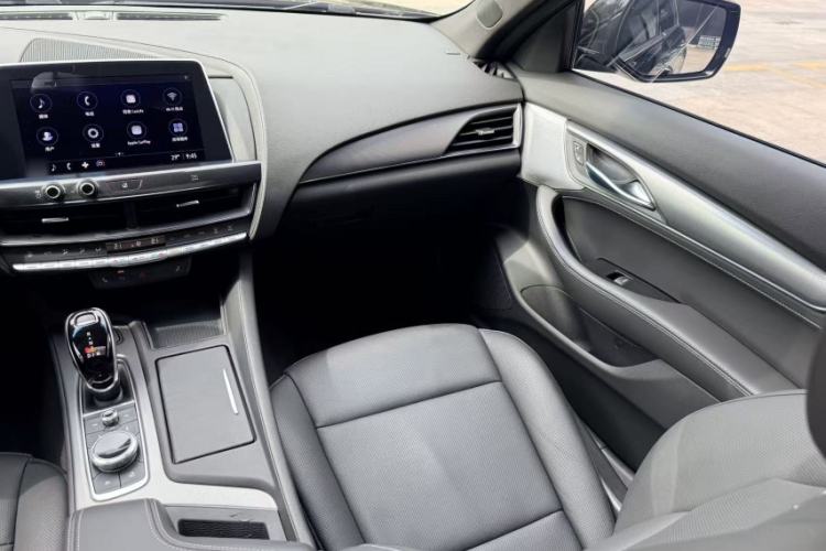 Used Cadillac CT5 2021 28T Luxury Model Interior 11