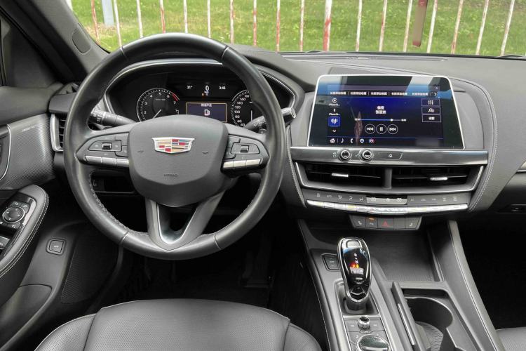 Used Cadillac CT5 2021 28T Luxury Model Interior 4