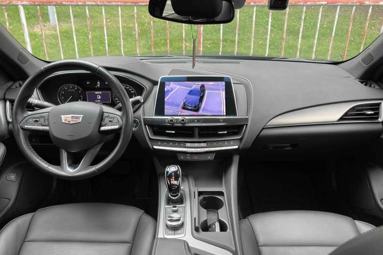 Used Cadillac CT5 2021 28T Luxury Model Interior 7