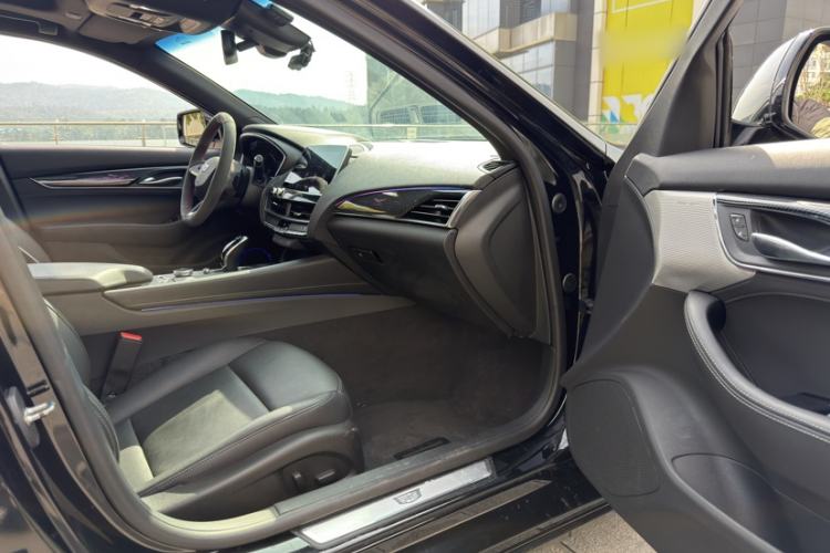 Used Cadillac CT5 2021 28T Luxury Model Interior 8