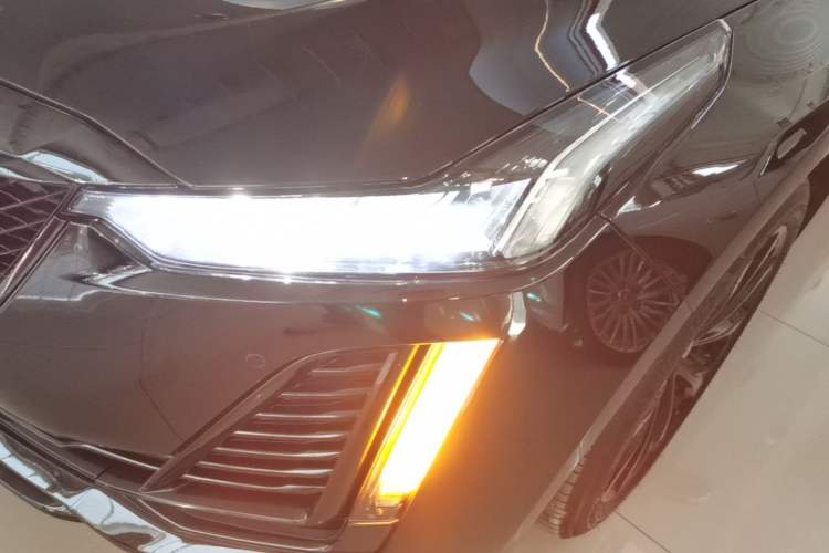 Used Cadillac CT5 2021 Revised 28T Luxury Version Left Front Headlight
