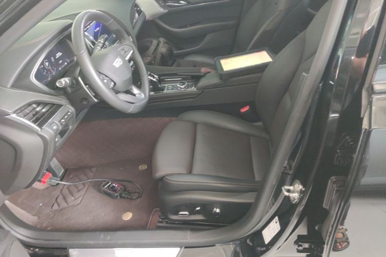Used Cadillac CT5 2021 28T Platinum Edition Left Front Seat