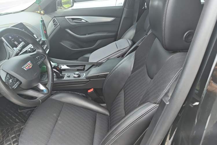 Used Cadillac CT5 2021 28T Fashion Edition Left Front Seat