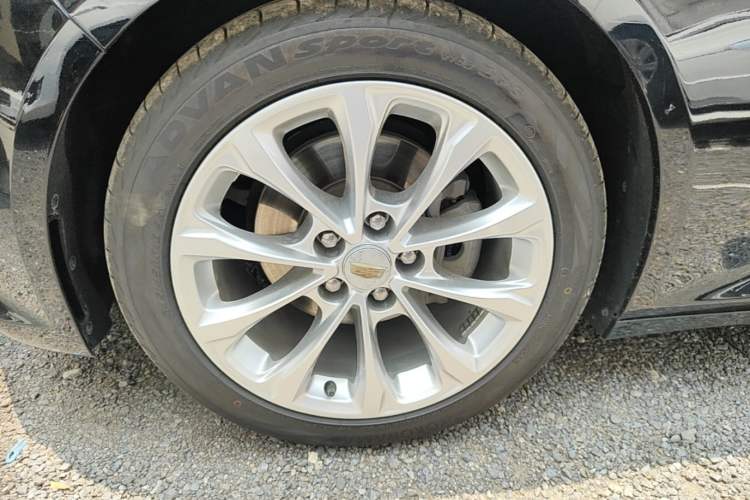 Used Cadillac CT5 2021 28T Luxury Model Left Front Wheel Hub