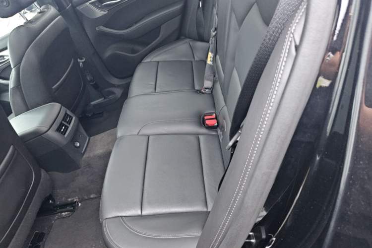 Used Cadillac CT5 2021 Revised 28T Luxury Version Left Rear Seat