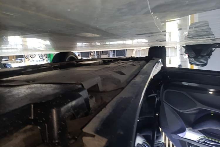 Used Cadillac CT5 2021 28T Prestige Edition Left Side Sill