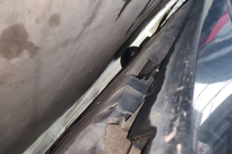Used Cadillac CT5 2021 Revised 28T Luxury Version Left Side Sill