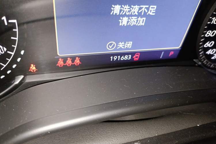 Used Cadillac CT5 2021 28T Luxury Model Odometer Close Up