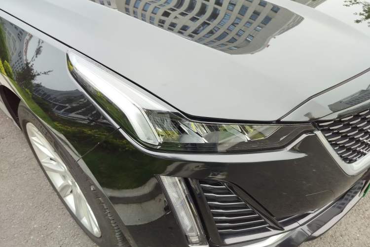 Used Cadillac CT5 2021 28T Fashion Edition Right Front Headlight