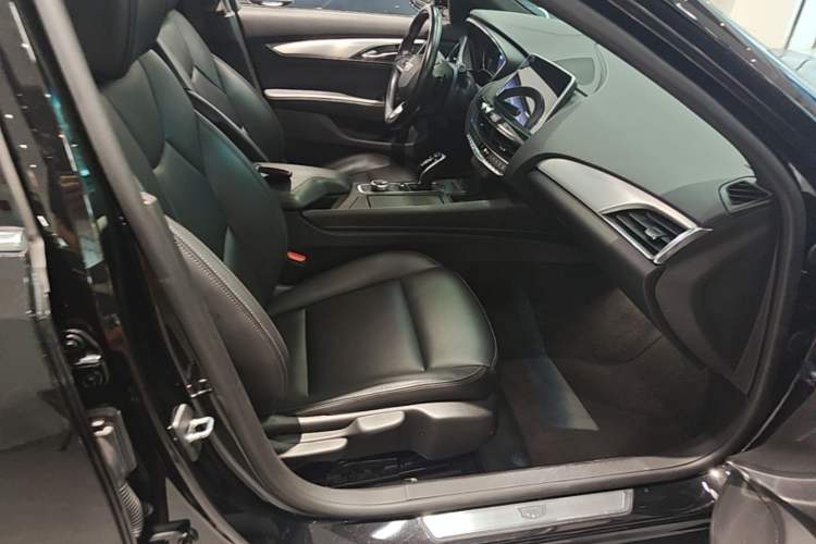 Used Cadillac CT5 2021 28T Fashion Edition Right Front Seat