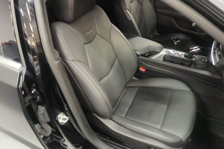Used Cadillac CT5 2021 Revised 28T Luxury Version Right Front Seat