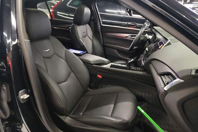 Used Cadillac CT5 2021 28T Luxury Model Right Front Seat