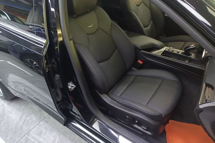Used Cadillac CT5 2021 28T Prestige Edition Right Front Seat