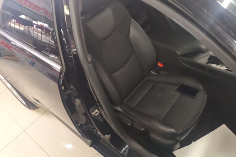 Used Cadillac CT5 2021 28T Tech Edition Right Front Seat