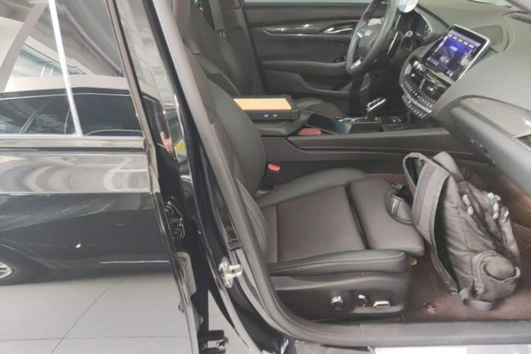 Used Cadillac CT5 2021 28T Platinum Edition Right Front Seat