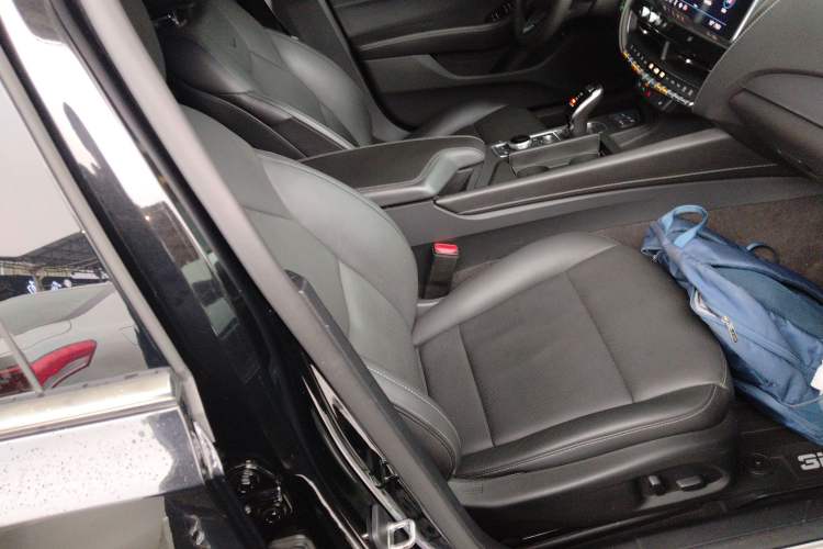 Used Cadillac CT5 2021 Revised 28T Luxury Version Right Front Seat