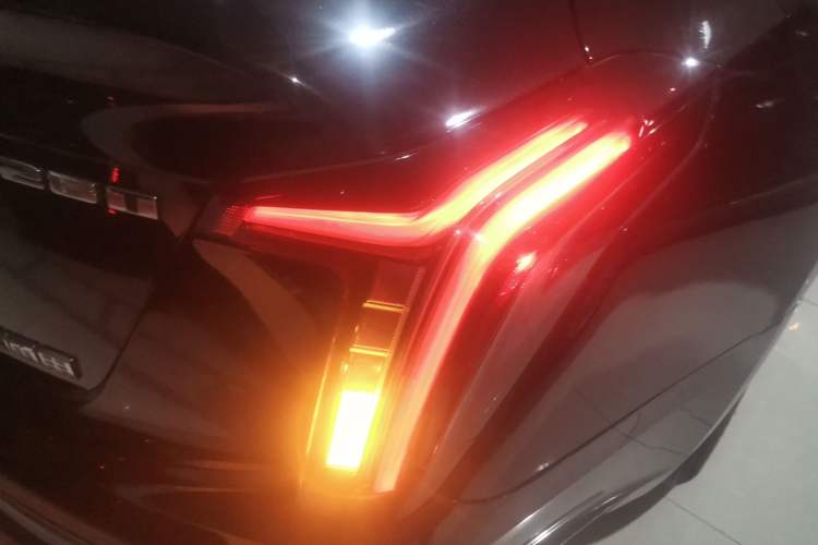 Used Cadillac CT5 2021 28T Fashion Edition Right Rear Taillight