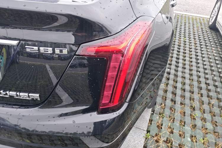 Used Cadillac CT5 2021 Revised 28T Luxury Version Right Rear Taillight