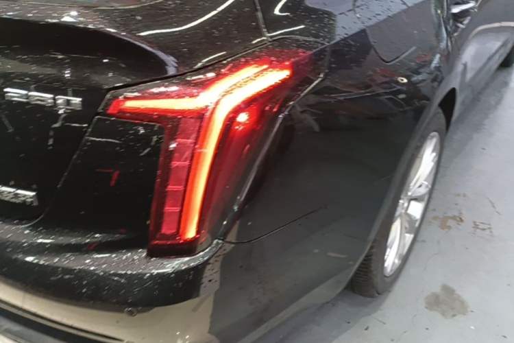 Used Cadillac CT5 2021 28T Luxury Model Right Rear Taillight