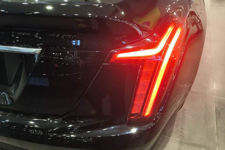 Used Cadillac CT5 2021 Revised 28T Luxury Version Right Rear Taillight