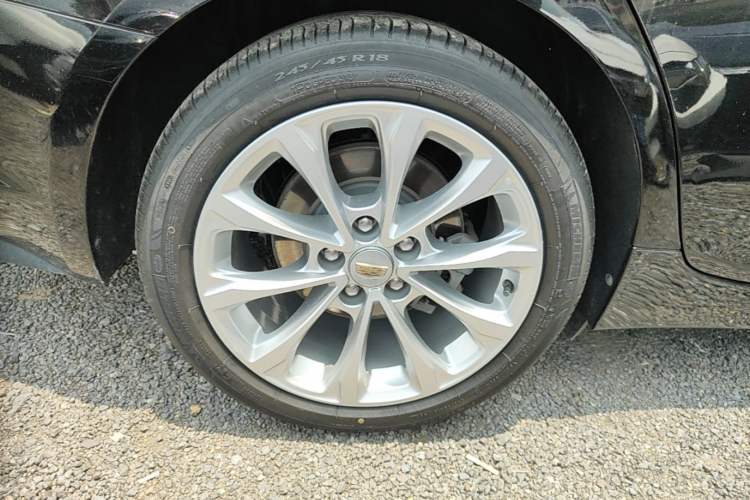 Used Cadillac CT5 2021 28T Luxury Model Right Rear Wheel Hub