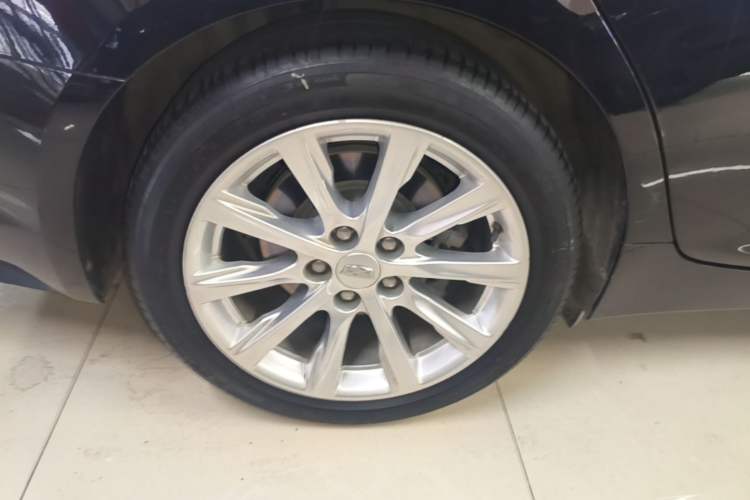 Used Cadillac CT5 2021 28T Tech Edition Right Rear Wheel Hub