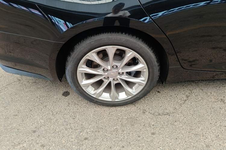 Used Cadillac CT5 2021 Revised 28T Luxury Version Right Rear Wheel Hub