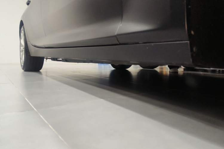 Used Cadillac CT5 2021 Revised 28T Luxury Version Right Side Sill