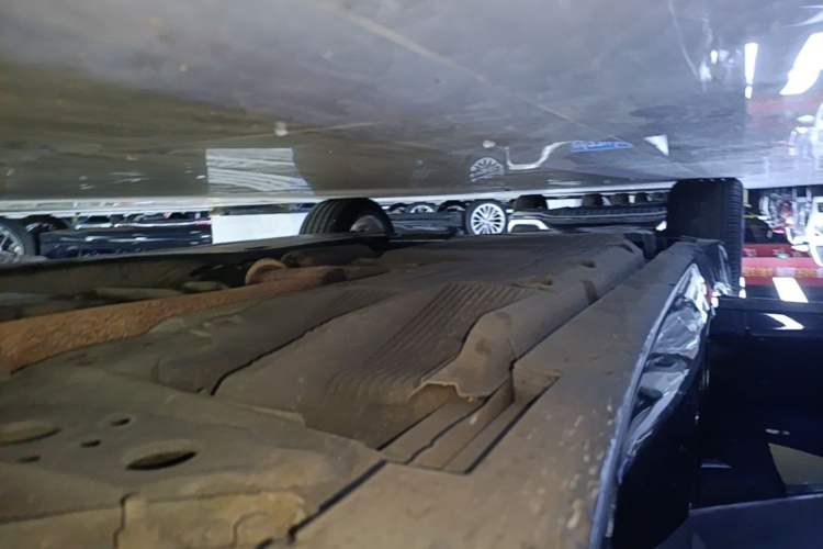 Used Cadillac CT5 2021 28T Prestige Edition Right Side Sill