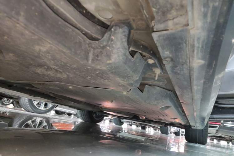 Used Cadillac CT5 2021 28T Platinum Edition Right Side Sill