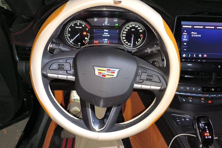 Used Cadillac CT5 2021 Revised 28T Luxury Version Steering Wheel