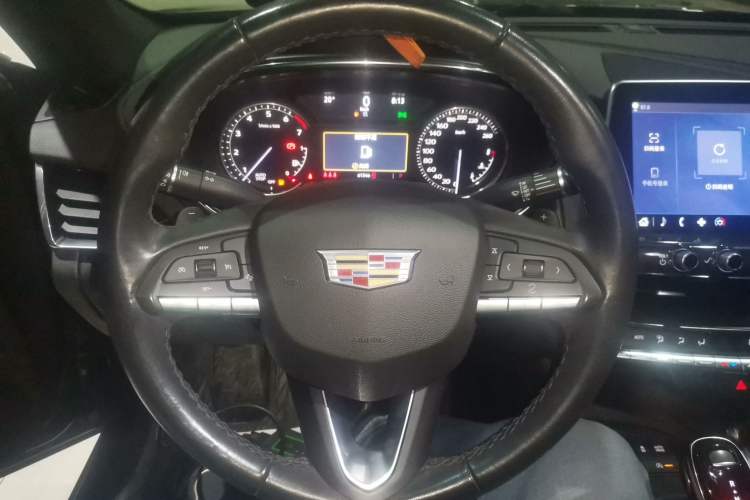 Used Cadillac CT5 2021 28T Fashion Edition Steering Wheel