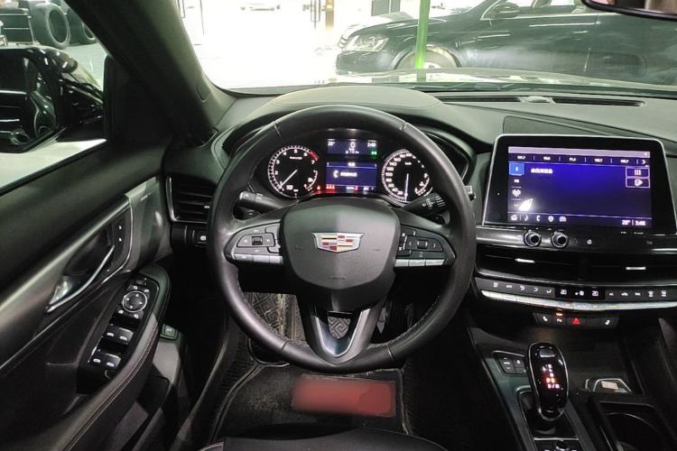 Used Cadillac CT5 2021 28T Luxury Model Steering Wheel