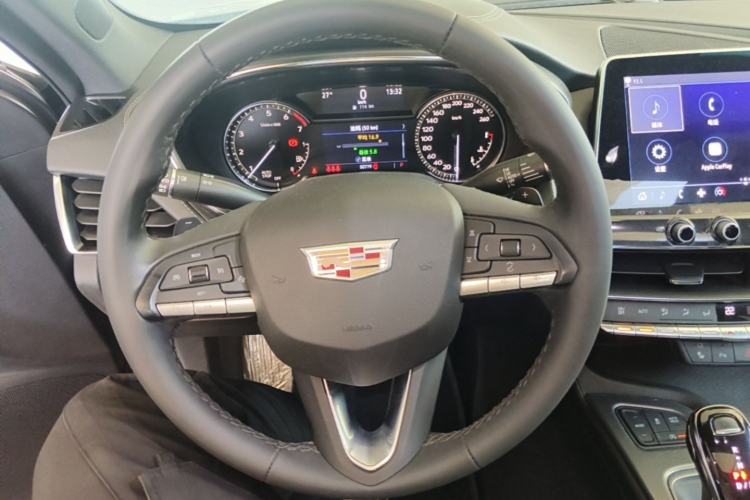 Used Cadillac CT5 2021 Revised 28T Luxury Version Steering Wheel