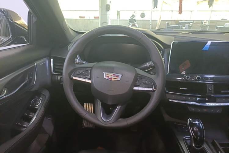 Used Cadillac CT5 2021 28T Prestige Edition Steering Wheel
