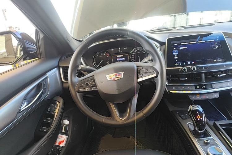Used Cadillac CT5 2021 Revised 28T Luxury Version Steering Wheel