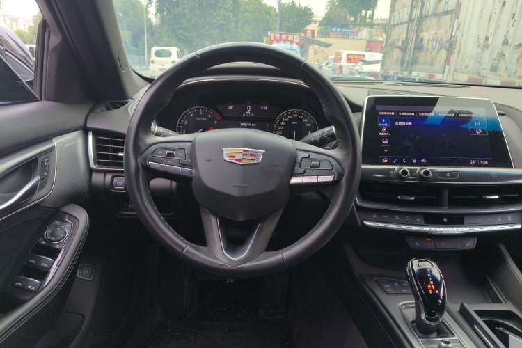 Used Cadillac CT5 2021 28T Luxury Model Steering Wheel