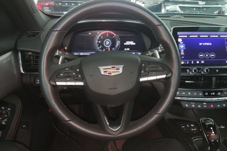 Used Cadillac CT5 2021 28T Platinum Edition Steering Wheel
