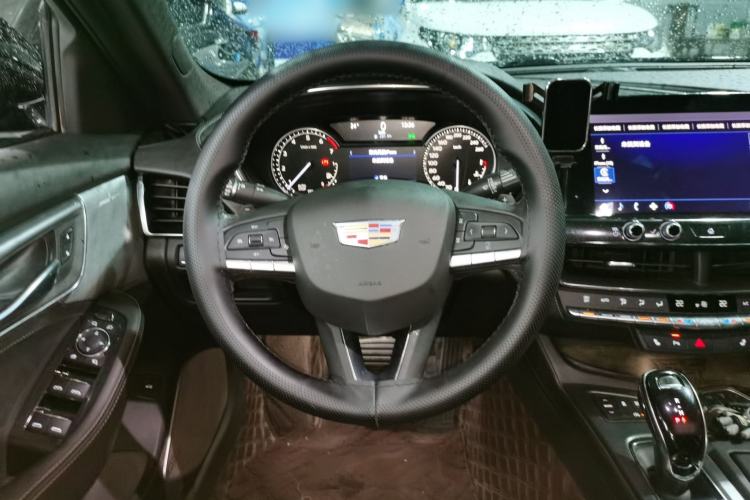 Used Cadillac CT5 2021 28T Luxury Model Steering Wheel