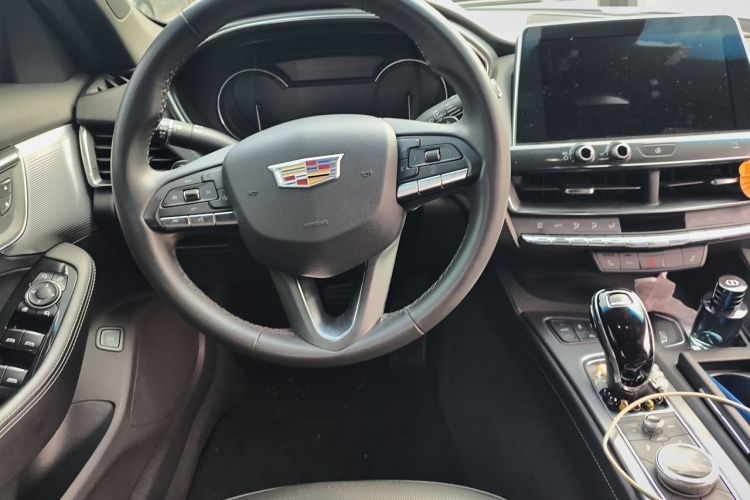 Used Cadillac CT5 2021 Revised 28T Luxury Version Steering Wheel