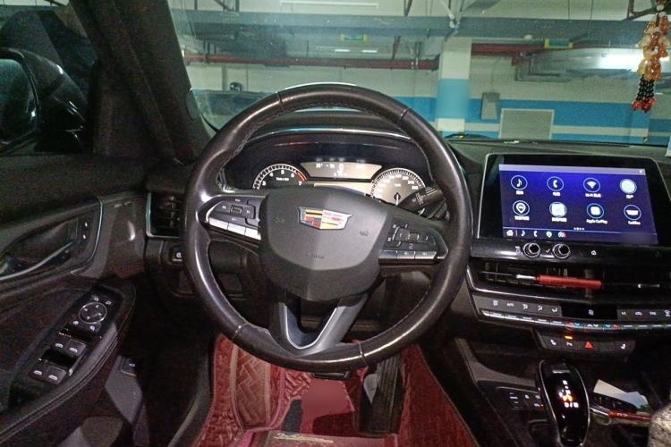 Used Cadillac CT5 2021 28T Luxury Model Steering Wheel