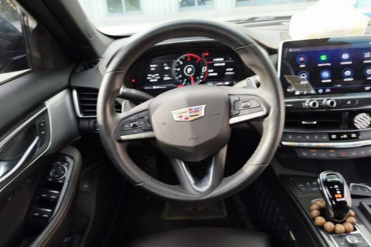 Used Cadillac CT5 2021 28T Platinum Sport Model Steering Wheel