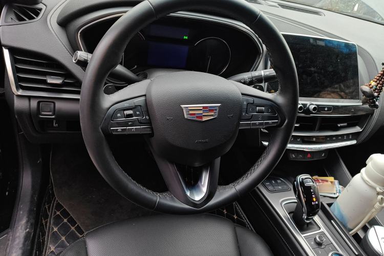 Used Cadillac CT5 2021 28T Luxury Model Steering Wheel