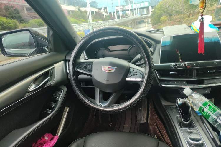 Used Cadillac CT5 2021 28T Luxury Model Steering Wheel