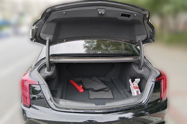 Used Cadillac CT5 2021 28T Fashion Edition Trunk