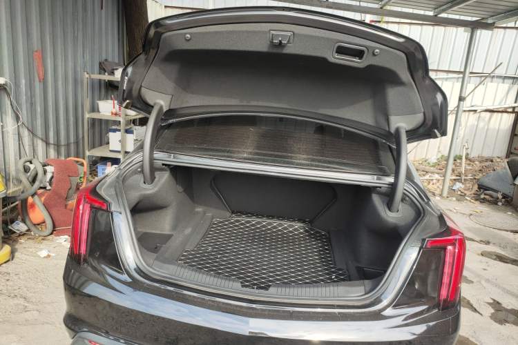 Used Cadillac CT5 2021 28T Fashion Edition Trunk