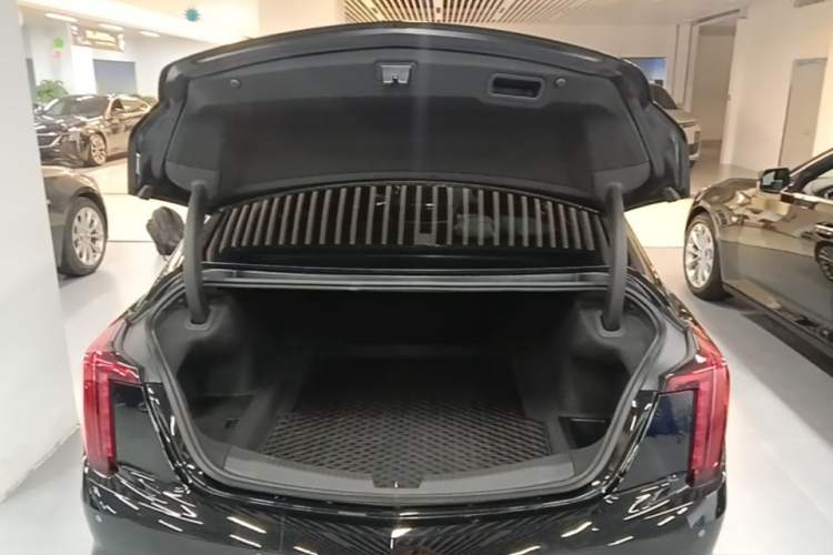 Used Cadillac CT5 2021 28T Prestige Edition Trunk