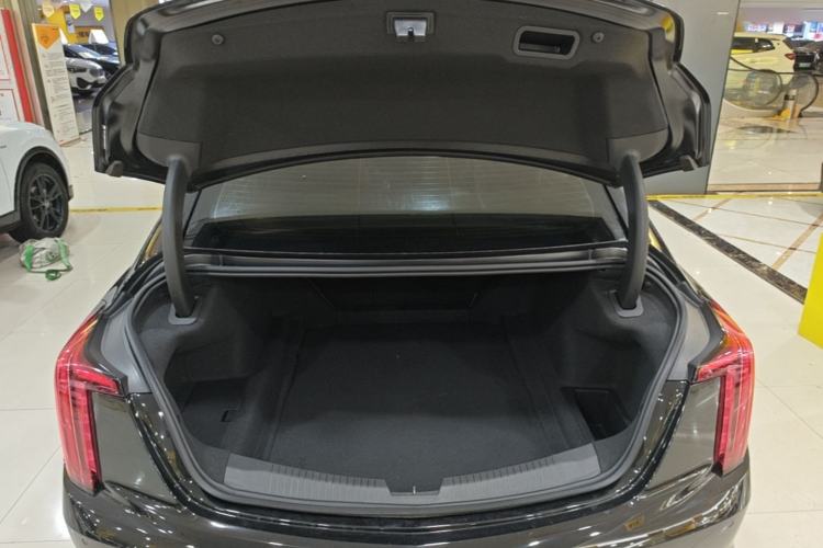 Used Cadillac CT5 2021 Revised 28T Luxury Version Trunk