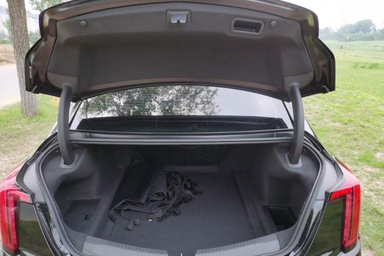 Used Cadillac CT5 2021 Revised 28T Luxury Version Trunk