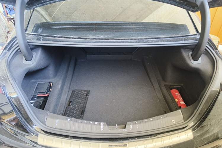 Used Cadillac CT5 2021 Revised 28T Luxury Version Trunk
